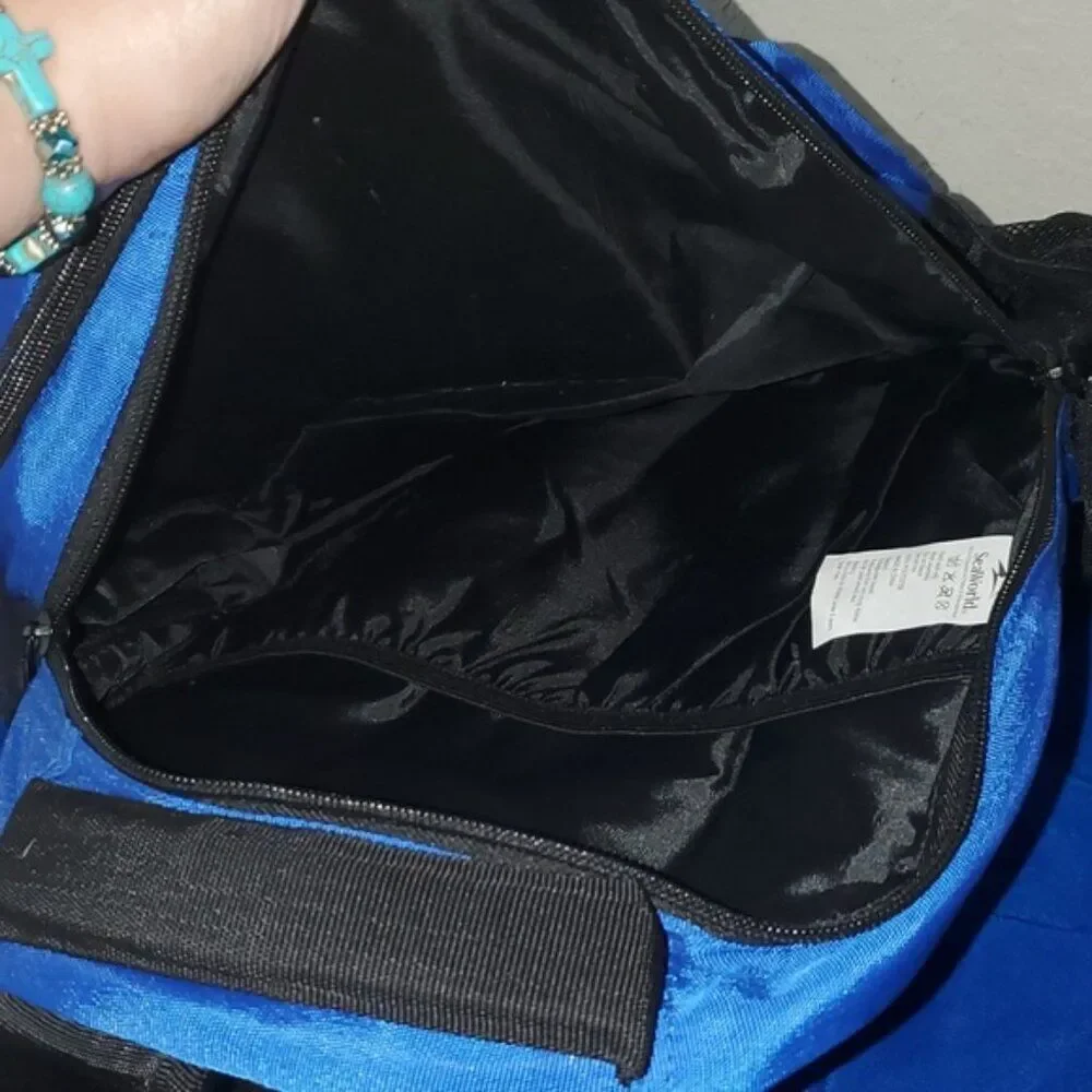Official SeaWorld Parks & Entertainment Embroidered Backpack – Blue & Black